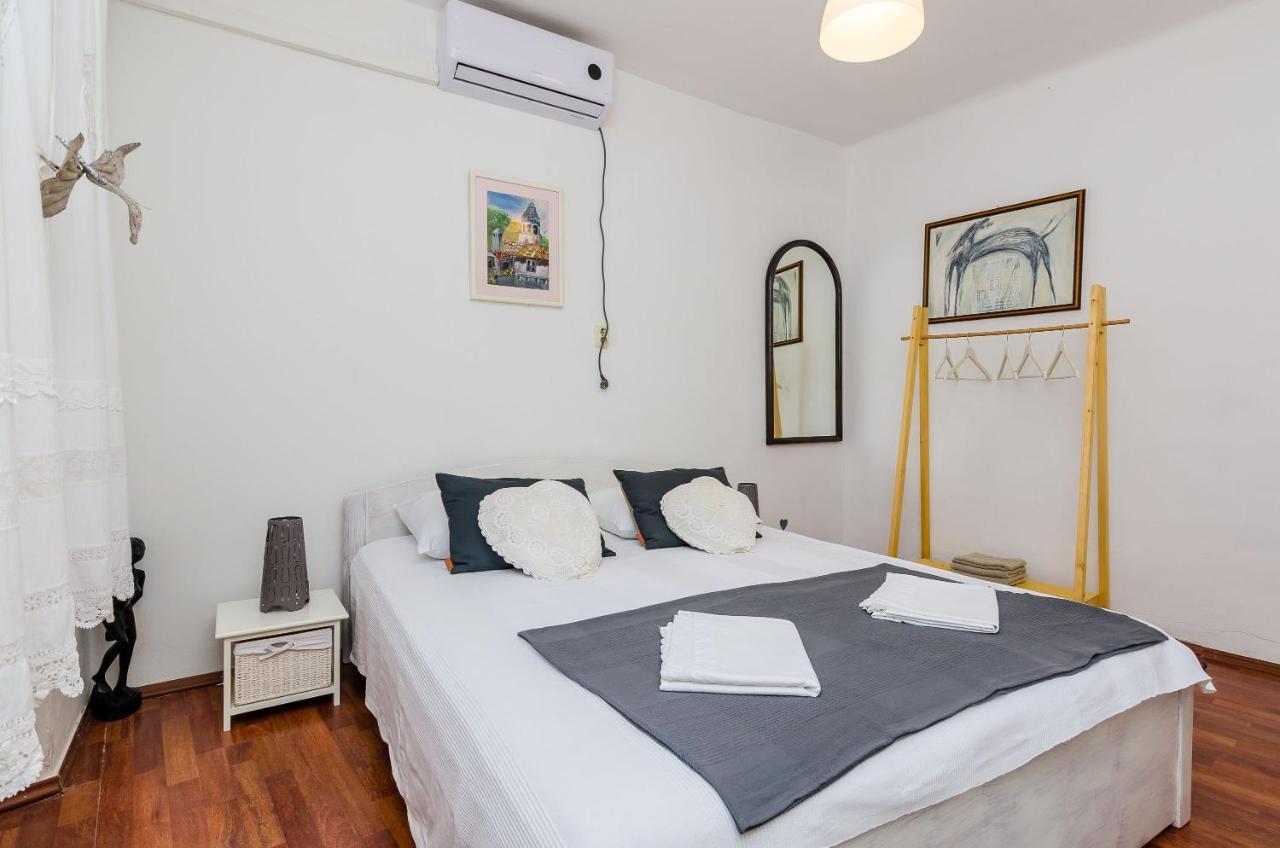 Old Town Budget Apartment Dubrovnik Luaran gambar